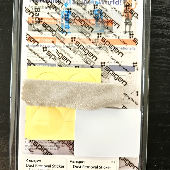 Samsung Galaxy S7 screen protectors - Picture 2 of 3